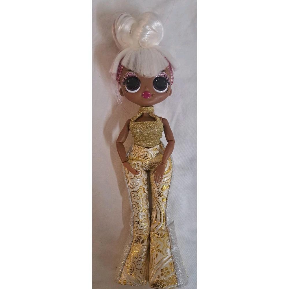 LOL Surprise OMG Doll Downtown B.B. Gold Outfit Pink Hair MGA 2019 Fashion Doll